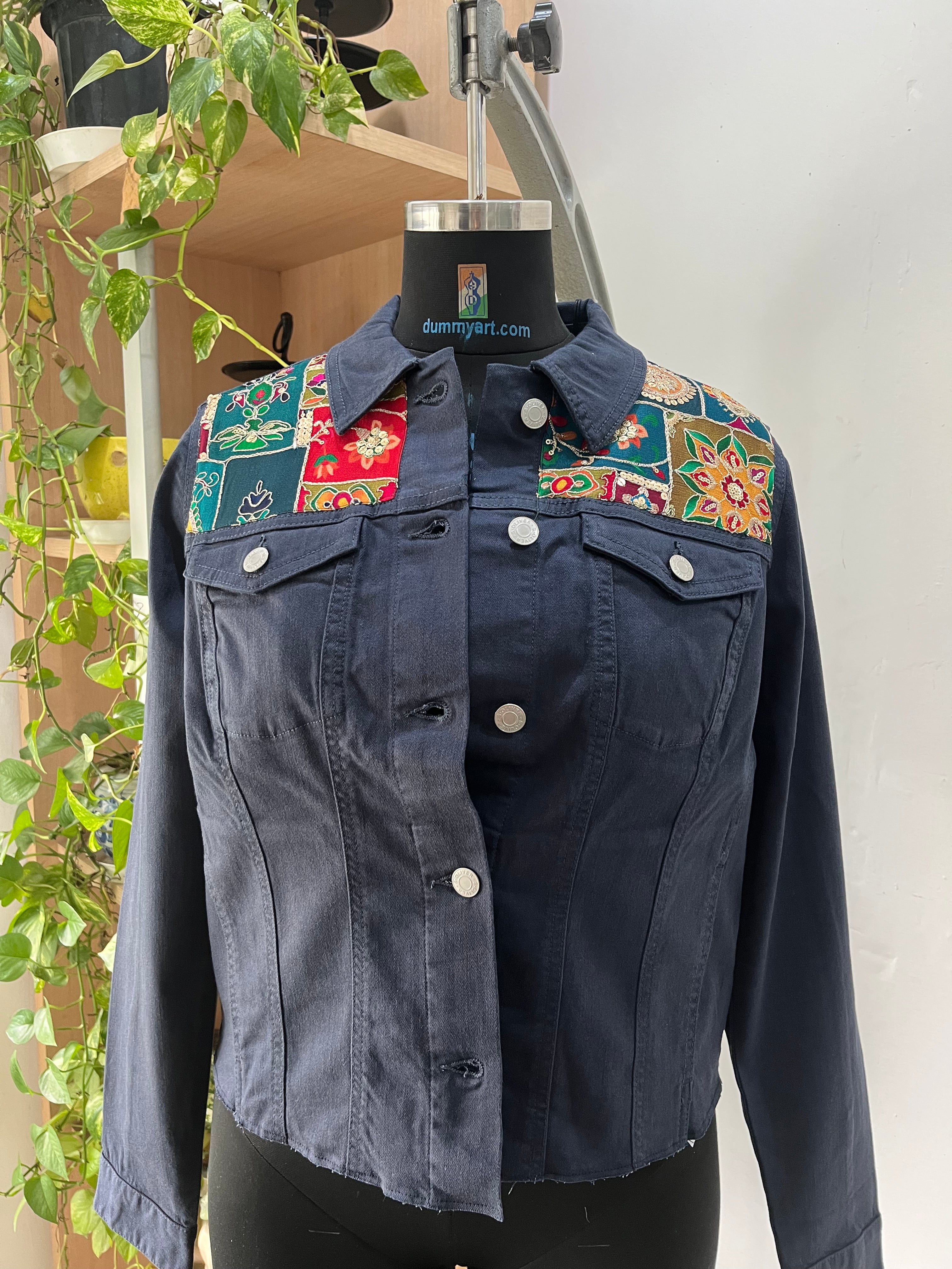 DENIM SHIRT JACKET - SIZE MEDIUM